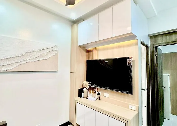 Sleek Urban Staycation-2br With Bay View Near Moa, Picc, World Trade Center And Us Embassy Apartment Manila