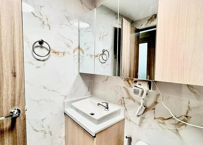 Sleek Urban Staycation-2br With Bay View Near Moa, Picc, World Trade Center And Us Embassy *